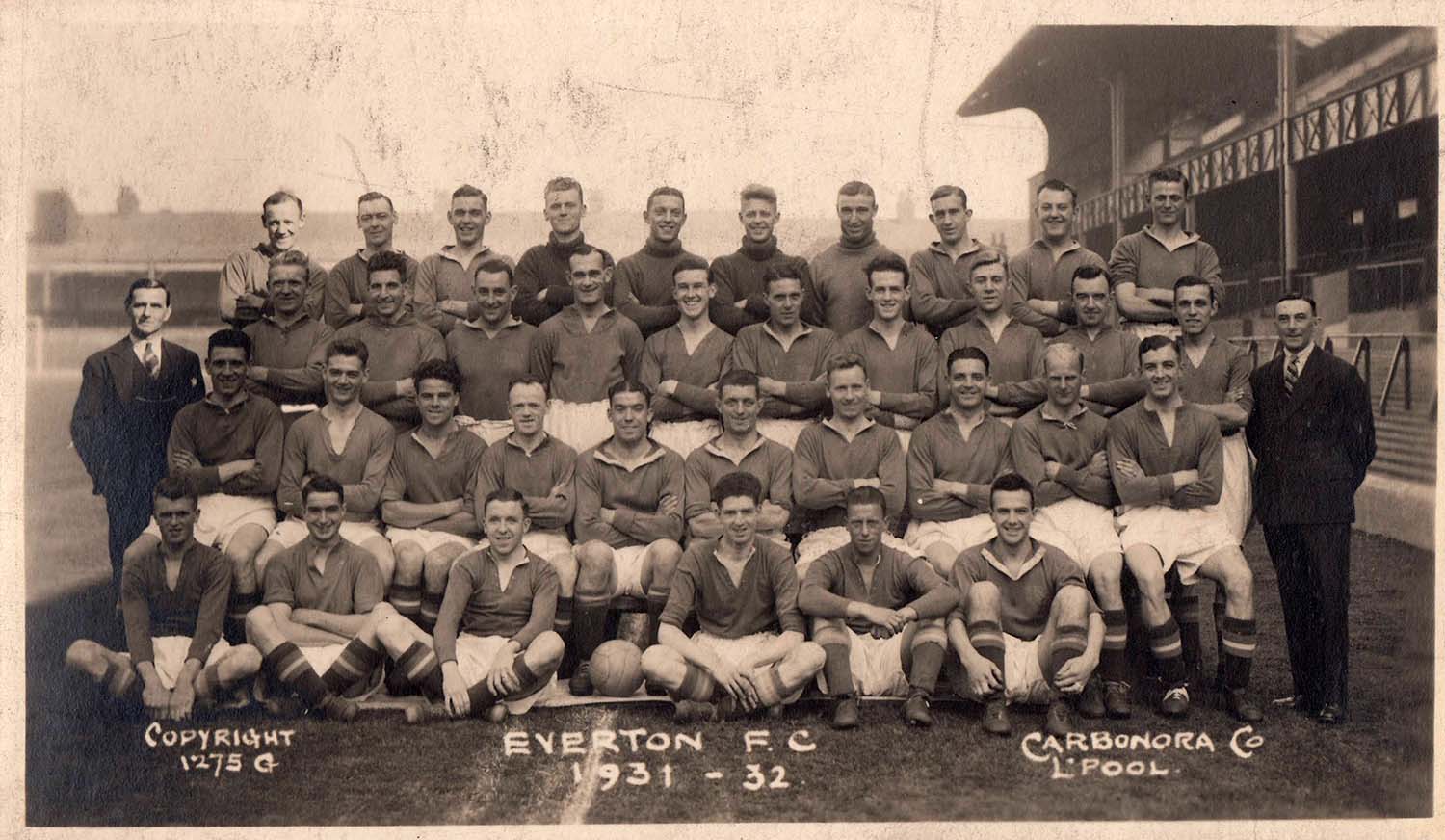 Everton team, 1931/32