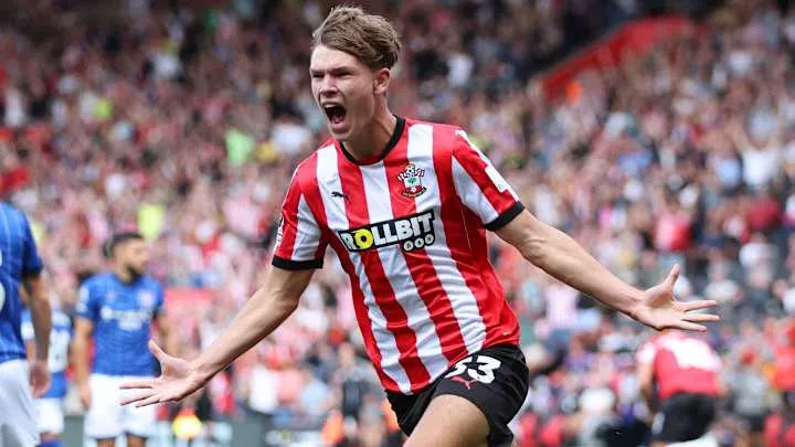 Tyler Dibling celebrates scoring for Southampton
