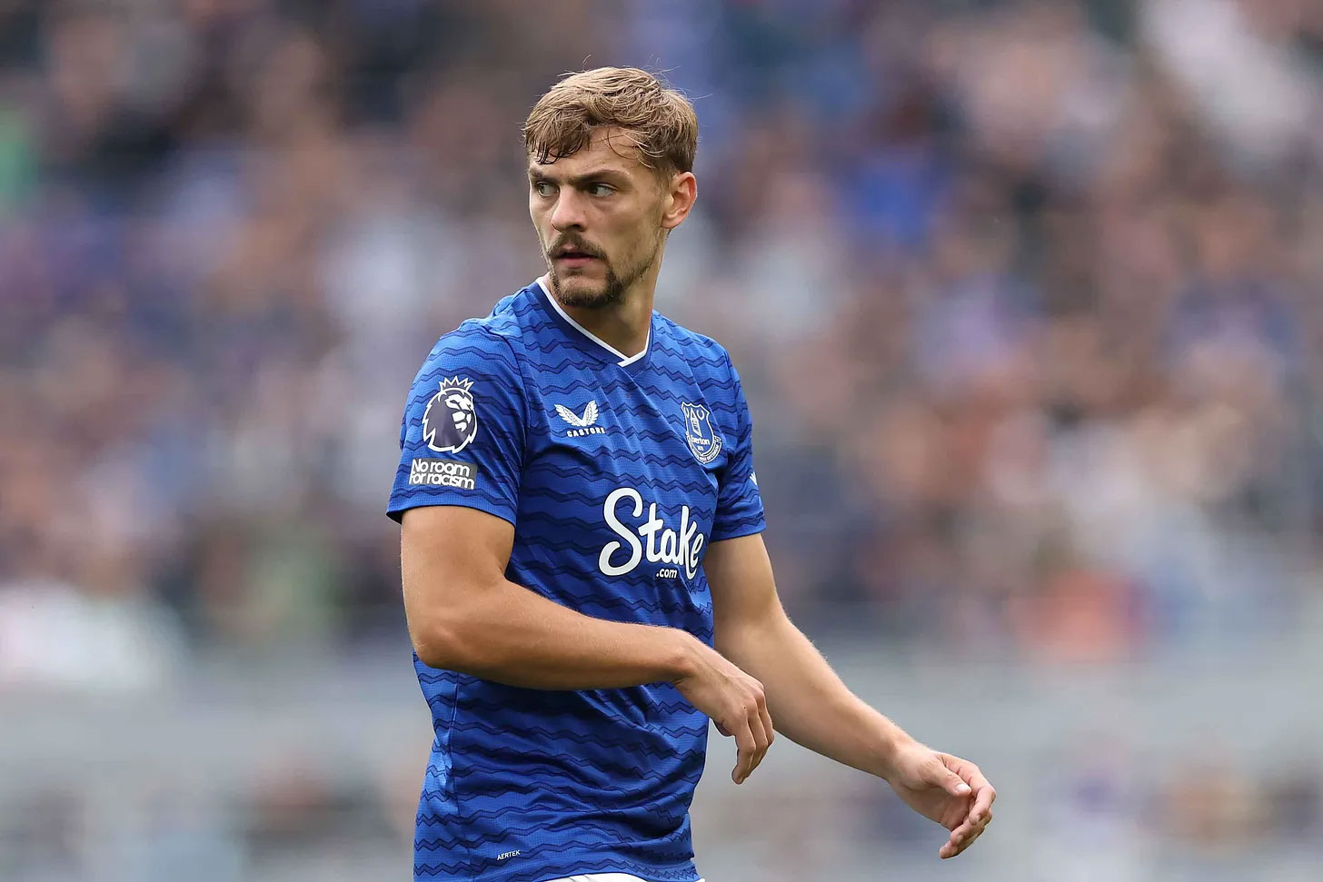 Kiernan Dewsbury-Hall makes his unofficial Everton debut versus Roma