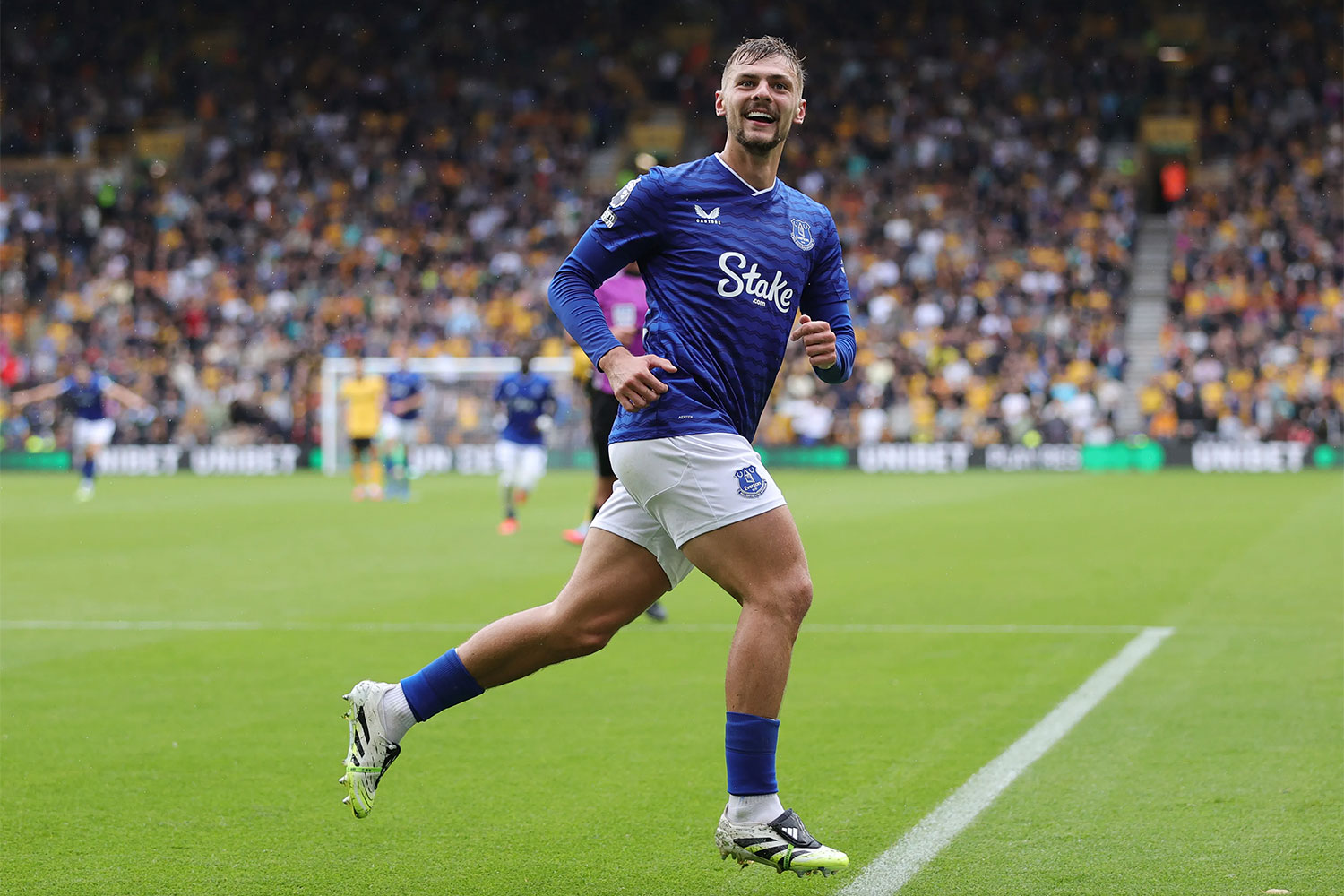Kiernan Dewsbury-Hall celebrates scoring at Wolves